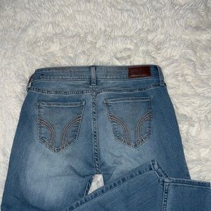 Hollister low-rise super skinny jeans 1s (sz 25)